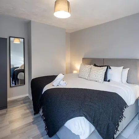 펜션 Stylish 4-bed House Close To M32, Free Parking 브리스틀