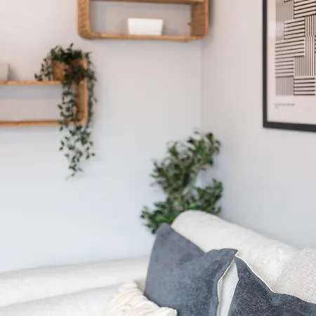Stylish 4-bed House Close To M32, Free Parking ブリストル