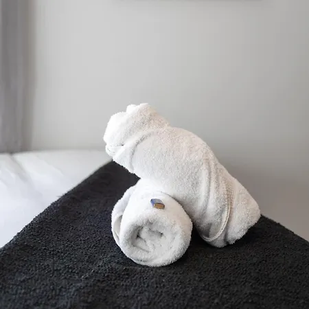 Stylish 4-bed House Close To M32, Free Parking Nyaraló Bristol