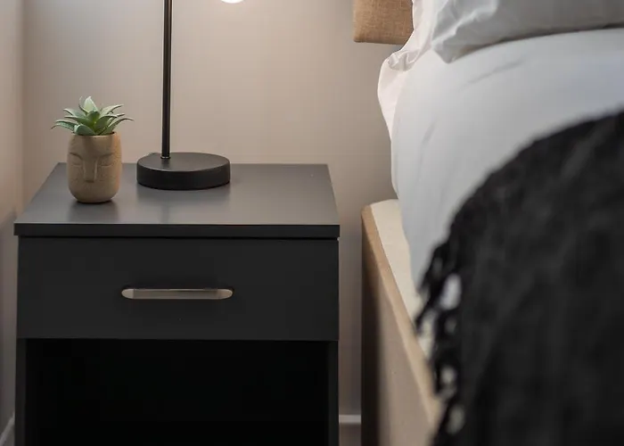 Prázdninový dům Stylish 4-bed House Close To M32, Free Parking *